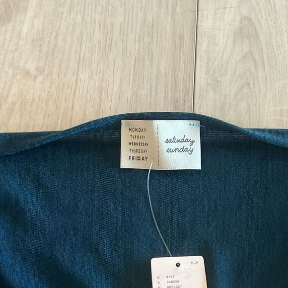 Anthropologie women’s top size ALL - Picture 2 of 7